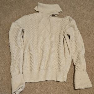 Sofia Vergara Elegant Cream Cable Knit Sweater
